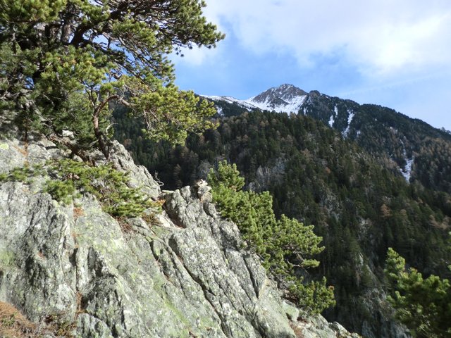 Au sommet vue sur le Catogne
